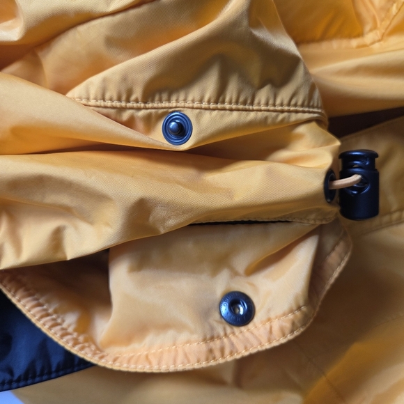 Eddie Bauer Hooded Jacket - Picture 7 of 8